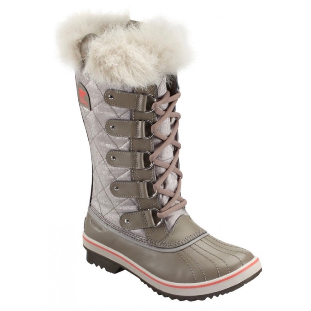 Sorel Tofino Faux Fur Lined Boots in size 8.5